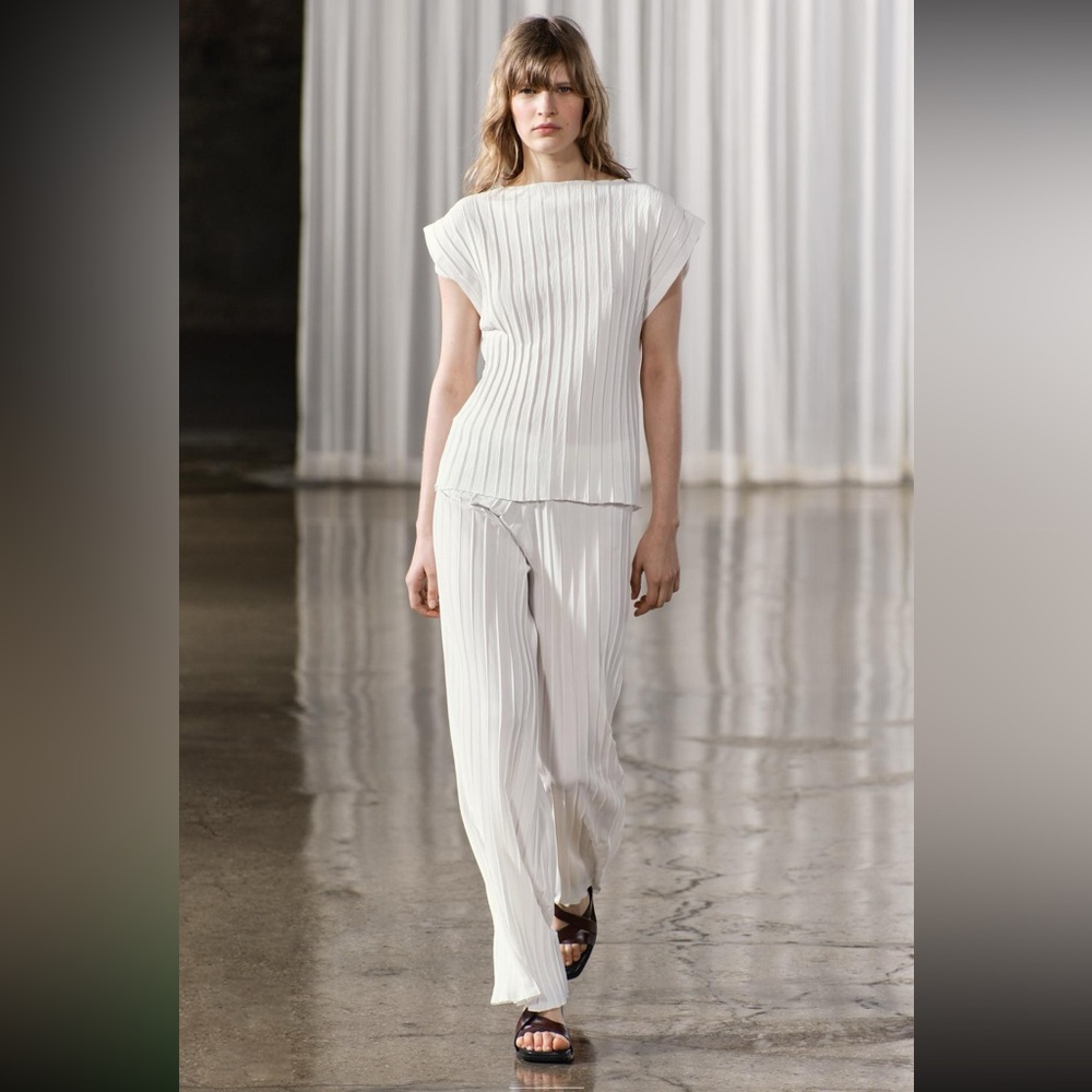Zara, white, Pleated Pants, Size M